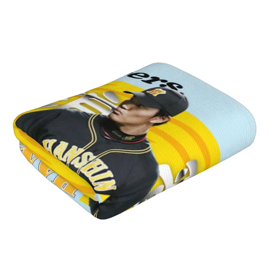 阪神タイガース 藤浪選手 フェイスタオル Amazon.co.jp: 阪神 タオル 藤浪晋太郎 19番 サイン 記念品